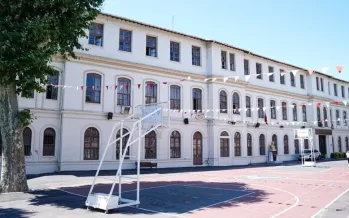 Osmanlı'dan günümüze eğitim çınarı: Cağaloğlu Anadolu Lisesi'nin 176 yıllık serüveni