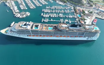 MSC Divina kruvaziyeri Marmaris'e 4 bine yakın turist getirdi MSC Divina kruvaziyeri Marmaris'e 4 bine yakın turist getirdi