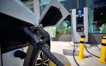 Şarj istasyonlarında yeni dönem: EPDK elektrik depolama sistemlerinin önünü açtı Şarj istasyonlarında yeni dönem: EPDK elektrik depolama sistemlerinin önünü açtı