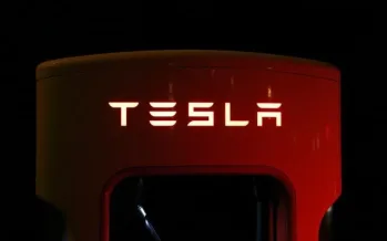Tesla 486 bin 532 araç teslim etti: Piyasa beklentisinin üzerine çıktı