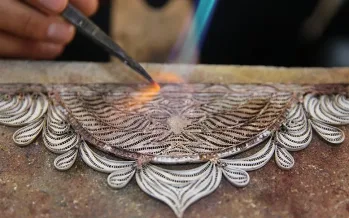 Gümüş eşya sanatkarı 44 kişiye somut olmayan kültürel miras taşıyıcısı kartı