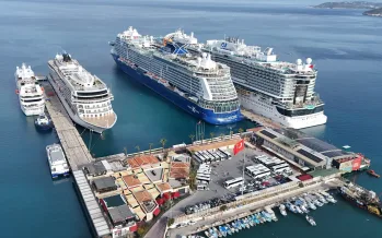 Kuşadası'na 4 kruvaziyerle 8 bini aşkın turist geldi