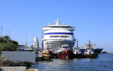 Rusya'dan çıkan kruvaziyer Samsun Limanı'na demirledi! Turistler tarihi kenti gezdi