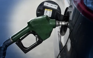 Benzine zam pompalara yansıdı