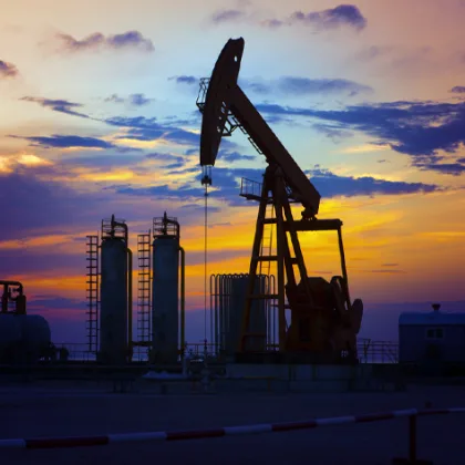 Petrol fiyatları gözünü 80 dolara dikti: Savaş piyasaları altüst etti