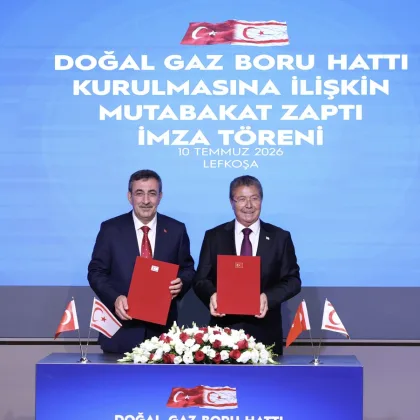 Türkiye ile KKTC arasında doğal gaz hattı için imzalar atıldı Türkiye ile KKTC arasında doğal gaz hattı için imzalar atıldı