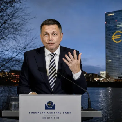 ECB üyesinden 'Şahin' mesaj: En az bir faiz artışı kaçınılmaz