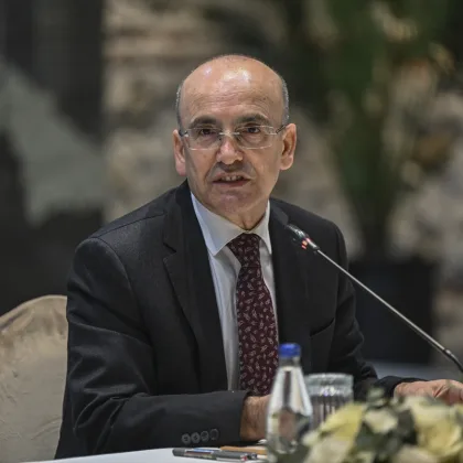 Bakan Şimşek'ten enflasyon mesajı: Katılık azalıyor