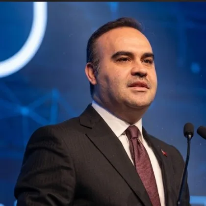 Bakan Kacır: Türkiye üretimle büyümeye devam ediyor