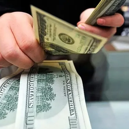 İran’da döviz kuru rekor kırdı: Dolar 200 bin tümene çıktı
