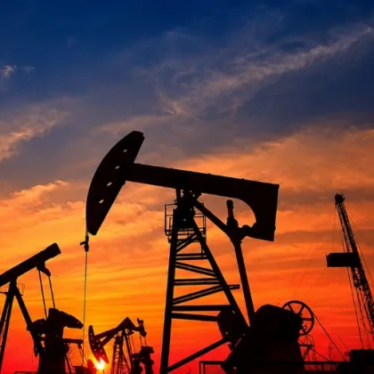 Petrol fiyatları diplomasi umuduyla sert hareketlendi: 90 dolar bandı kırıldı