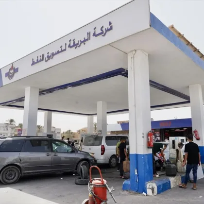 Petrol zengini Libya'da yakıt krizi: İstasyonlarda uzun araç kuyrukları