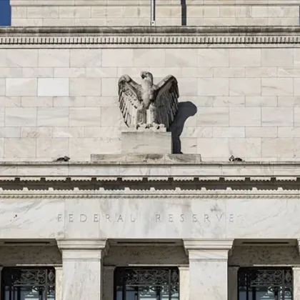 Fed'de şahin mesajlar sürüyor: Schmid'den daha sıkı para politikası mesajı