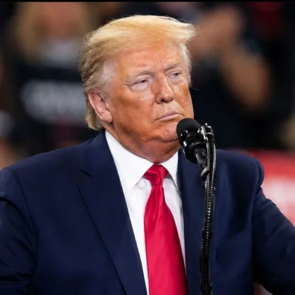 'Benzin fiyatlarını düşürün' diyen Trump'tan yeni hamle: Petrol devlerini Beyaz Saray'a çağırdı