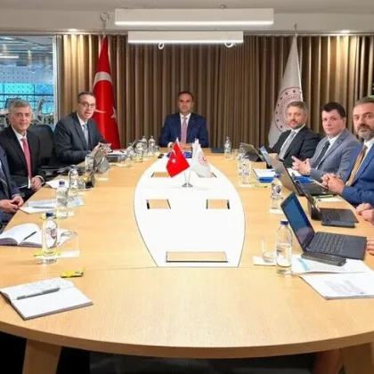 Sanayi dönüşümü için uluslararası kaynak: Bakan Kacır, IFC ile finansman imkanlarını görüştü