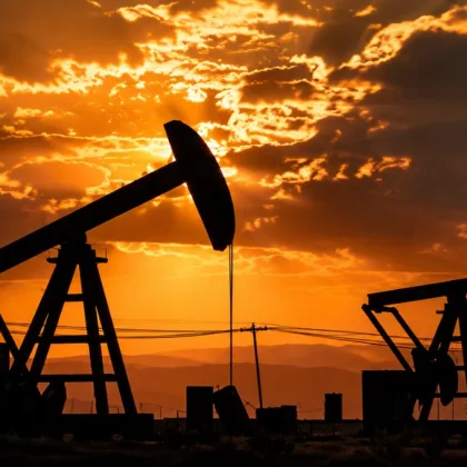 Petrol fiyatları 100 doları aşınca yeni tahmin geldi: 2026 yıl sonu beklentisi 10 dolar arttı