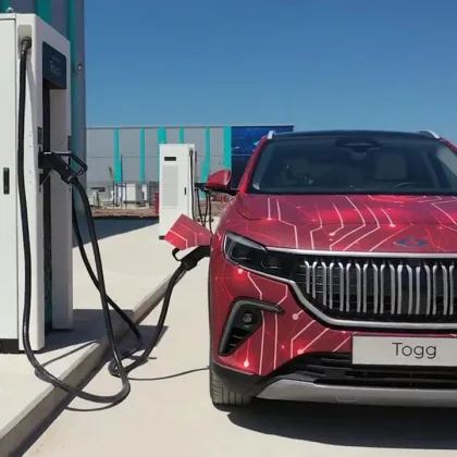 Türkiye'de elektrikli otomobil sayısı 472 bini aştı: Togg'un pazar payı artışa ivme kattı