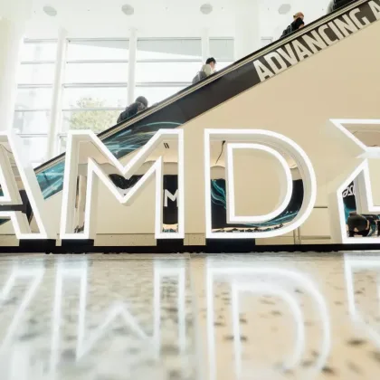 AMD, 1 trilyon dolar piyasa değerine Intel'den önce ulaşarak kulübe katıldı