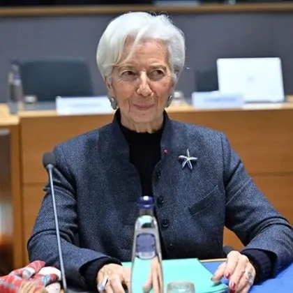 ECB Başkanı Lagarde'den büyüme uyarısı: Yükselen uzun vadeli faizler yavaşlatacak
