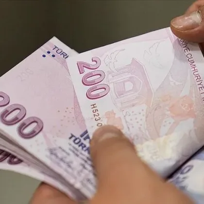 Emekliye zam hesabı değişti: Ocak 2027 emekli maaşı için yeni oran belli oluyor