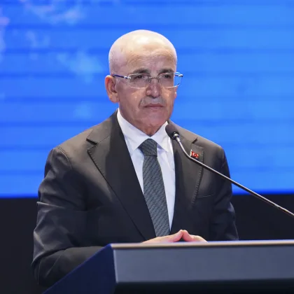 Bakan Şimşek'ten cari denge yorumu: Yönetilebilir seviyelerde kalmasını öngörüyoruz