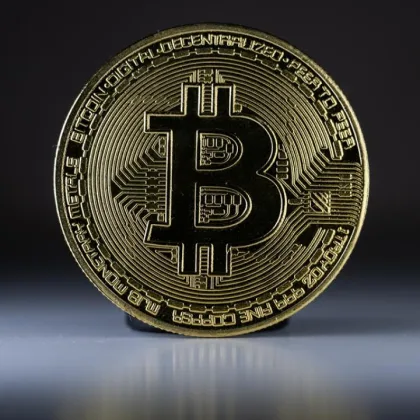 Dün sert çakılan Bitcoin bugün 82 bin dolara yükseldi: Fed faiz kararı belirleyecek