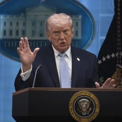 Trump'tan yeni saldırı sinyali: Belki küçük bir operasyon daha yaparız