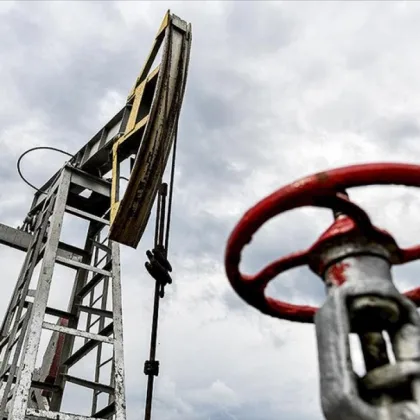 Müzakere beklentisi piyasayı gevşetti: Brent petrolün varil fiyatında yüzde 1,3 düşüş