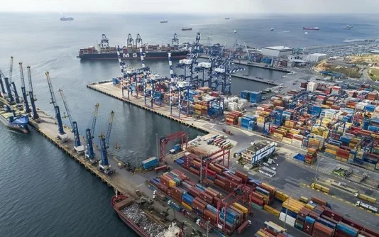 Almanya'nın ihracatında düşüş beklenirken yüzde 0,9 arttı Almanya'nın ihracatında düşüş beklenirken yüzde 0,9 arttı