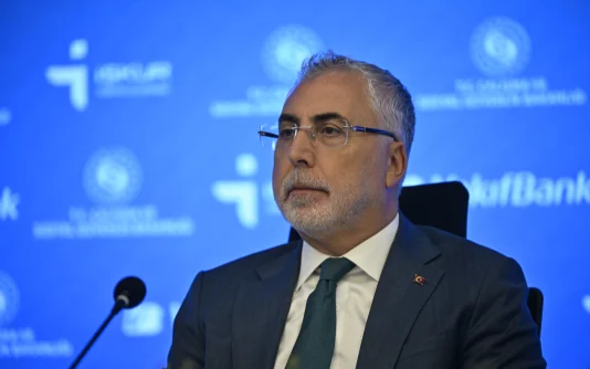 'Dünyada genç istihdamını en çok artıran ülkeyiz' 'Dünyada genç istihdamını en çok artıran ülkeyiz'