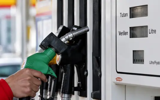Motorine ÖTV düzenlemesi Resmi Gazete'de yayımlandı! Motorine indirim gelecek mi? Motorine ÖTV düzenlemesi Resmi Gazete'de yayımlandı! Motorine indirim gelecek mi?