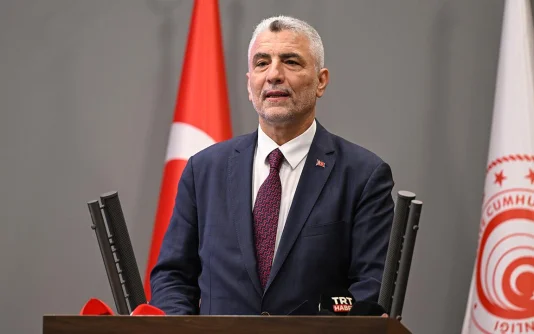 Ticaret Bakanı Bolat Roma yolcusu: Masada Gümrük Birliği ve Made in EU var Ticaret Bakanı Bolat Roma yolcusu: Masada Gümrük Birliği ve Made in EU var