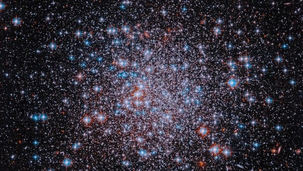 NASA, 13 milyar yıllık yıldız kümesinin yeni Hubble görüntüsünü yayımladı NASA, 13 milyar yıllık yıldız kümesinin yeni Hubble görüntüsünü yayımladı
