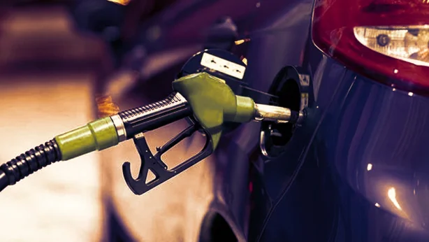 Motorine üst üste ikinci zam geldi: 8 Temmuz güncel benzin, motorin ve LPG fiyatları Motorine üst üste ikinci zam geldi: 8 Temmuz güncel benzin, motorin ve LPG fiyatları