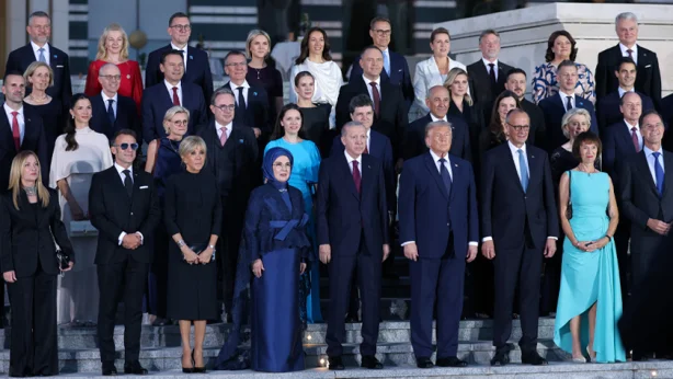 Son dakika: Ankara'daki tarihi NATO Zirvesi'nde 2. gün: Liderler kritik kararlar için masada Son dakika: Ankara'daki tarihi NATO Zirvesi'nde 2. gün: Liderler kritik kararlar için masada