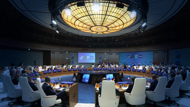 NATO Ankara Zirvesi sonuç bildirisi yayımlandı: 50 milyar doları aşan anlaşma NATO Ankara Zirvesi sonuç bildirisi yayımlandı: 50 milyar doları aşan anlaşma