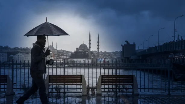 Meteorolojiden İstanbul için uyarı! Dışarı çıkacaklar dikkat: O saatlerde sağanak bekleniyor | İSTANBUL HAVA DURUMU Meteorolojiden İstanbul için uyarı! Dışarı çıkacaklar dikkat: O saatlerde sağanak bekleniyor | İSTANBUL HAVA DURUMU