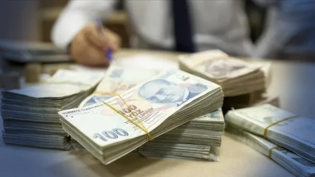 Katılımcı sayısı 18 milyonu buldu: BES’te fon büyüklüğü 2,4 trilyon lirayı aştı Katılımcı sayısı 18 milyonu buldu: BES’te fon büyüklüğü 2,4 trilyon lirayı aştı