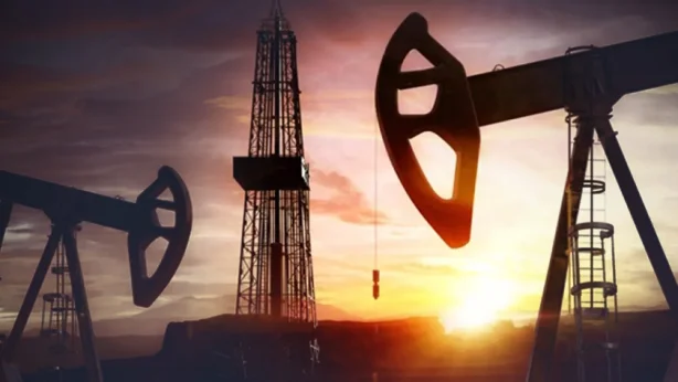 Petrol fiyatları ABD-İran savaşına rağmen geriledi: Yüzde 0.08'lik sınırlı kayıp Petrol fiyatları ABD-İran savaşına rağmen geriledi: Yüzde 0.08'lik sınırlı kayıp