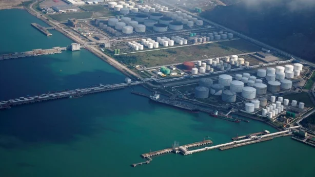 Çin'in ham petrol ithalatında keskin düşüş: Körfez'deki savaş ve zayıf iç talep alımları on yılın en düşük seviyesine indirdi Çin'in ham petrol ithalatında keskin düşüş: Körfez'deki savaş ve zayıf iç talep alımları on yılın en düşük seviyesine indirdi
