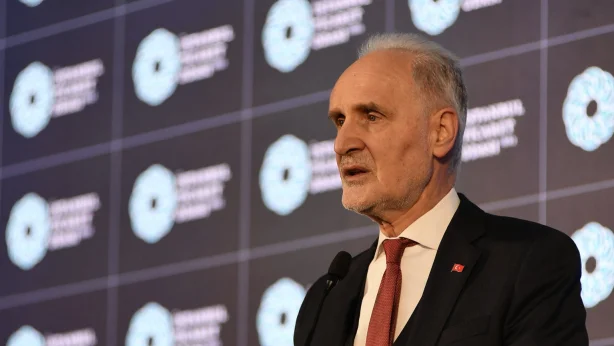 İTO Başkanı Şekib Avdagiç iş dünyasının ikinci yarı beklentilerini açıkladı: Dezenflasyon faiz normalleşmesine dönüşmeli