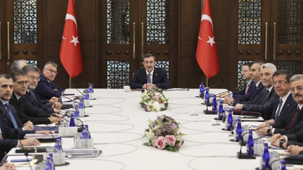 EKK’dan ekonomiye destek paketi: İmalat sanayisine 250 milyar TL’lik yeni kredi
