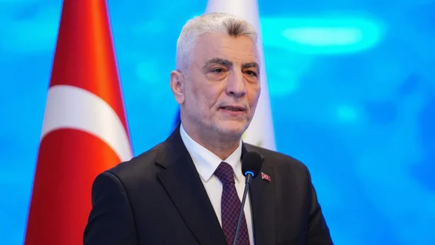 Hedef 10 milyar dolarlık ticaret hacmi! Bakan Bolat: Ukrayna ile ticaretin yüzde 90'ı karşılıklı serbestleşecek Hedef 10 milyar dolarlık ticaret hacmi! Bakan Bolat: Ukrayna ile ticaretin yüzde 90'ı karşılıklı serbestleşecek