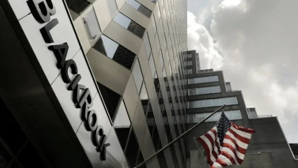 BlackRock’ın yönettiği varlıklar 15,3 trilyon dolarla rekor kırdı BlackRock’ın yönettiği varlıklar 15,3 trilyon dolarla rekor kırdı