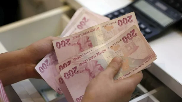 Bütçe üç ayın ardından fazla verdi: Haziranda 114,2 milyar TL Bütçe üç ayın ardından fazla verdi: Haziranda 114,2 milyar TL