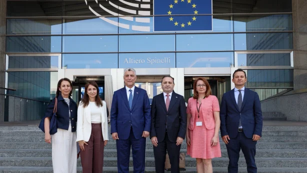 Bakan Bolat'tan Brüksel mesaisi: Made in EU ve Sanayi Hızlandırma Yasası'nın etkileri konuşuldu Bakan Bolat'tan Brüksel mesaisi: Made in EU ve Sanayi Hızlandırma Yasası'nın etkileri konuşuldu