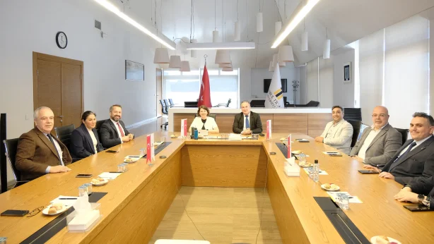 İşletme Fakültesi bölümlerine akreditasyon ziyareti