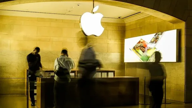 Apple yeniden dünyanın en değerli şirketi oldu: Muhteşem 7’nin en iyi performansını gösterdi Apple yeniden dünyanın en değerli şirketi oldu: Muhteşem 7’nin en iyi performansını gösterdi