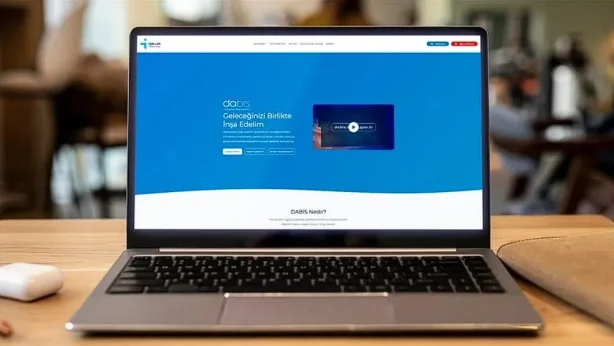 İŞKUR Mobil’e yeni tercih danışmanlığı hizmeti eklendi: DABİS tüm öğrenci ve velilerin erişimine açıldı İŞKUR Mobil’e yeni tercih danışmanlığı hizmeti eklendi: DABİS tüm öğrenci ve velilerin erişimine açıldı