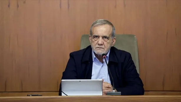 İran Cumhurbaşkanı Pezeşkiyan'dan uyarı: Ekonomik baskılar askeri kazanımlara zarar verebilir İran Cumhurbaşkanı Pezeşkiyan'dan uyarı: Ekonomik baskılar askeri kazanımlara zarar verebilir